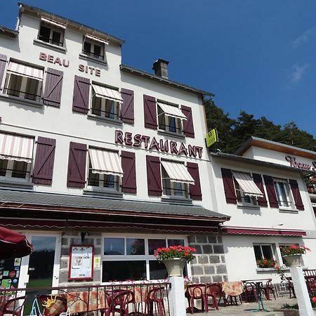 Logis Hotel Le Beau Site シャンボン・シュル・ラック エクステリア 写真
