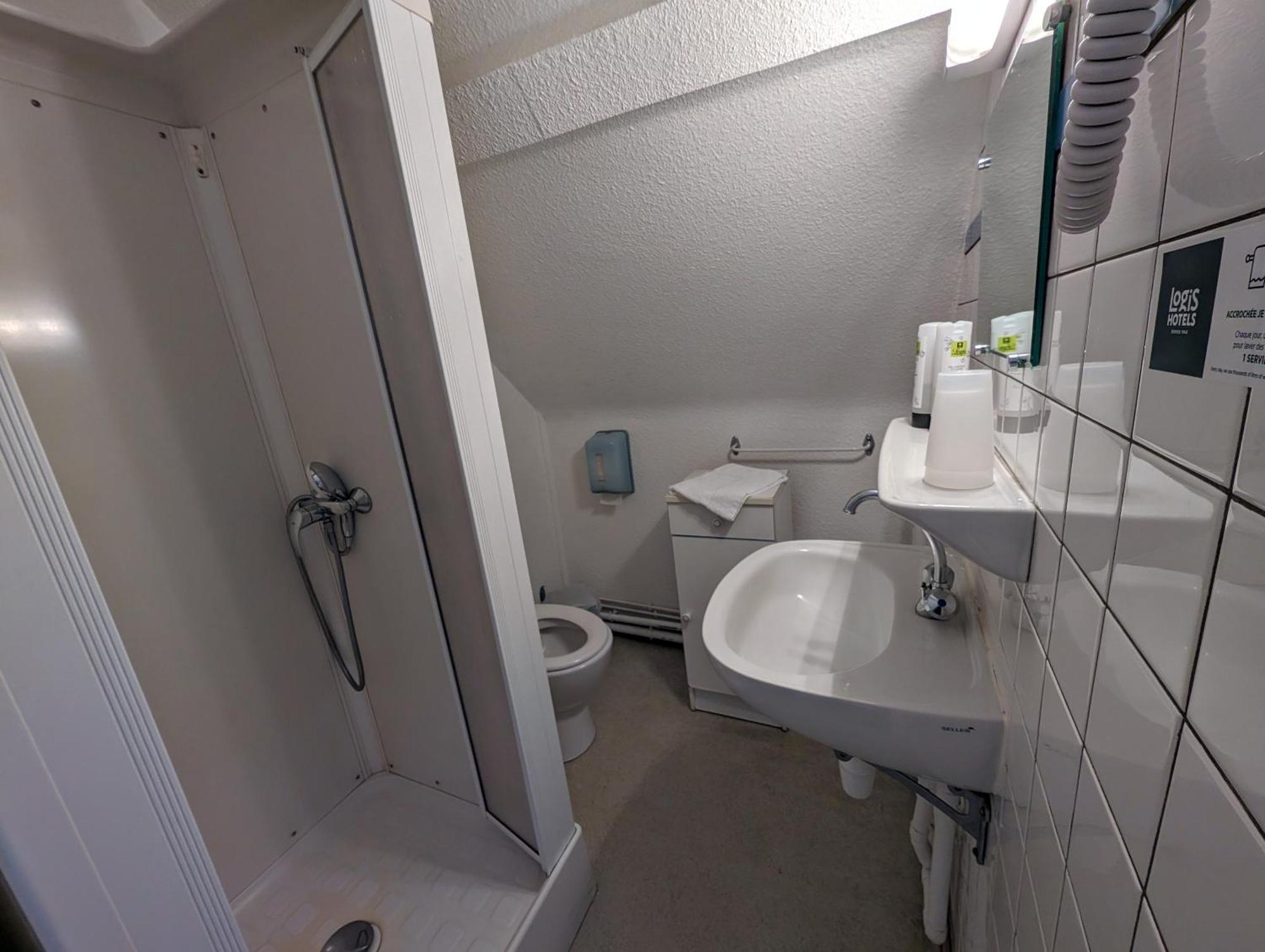Logis Hotel Le Beau Site シャンボン・シュル・ラック エクステリア 写真