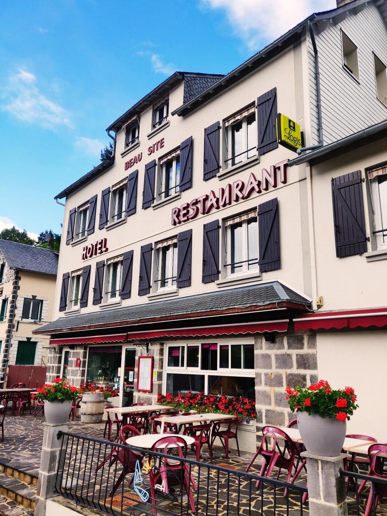 Logis Hotel Le Beau Site シャンボン・シュル・ラック エクステリア 写真